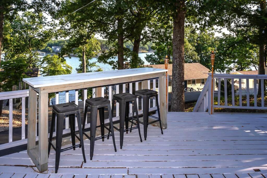 Funky Little Lakehouse - Private Dock And Sunset View Sunrise Beach Ngoại thất bức ảnh